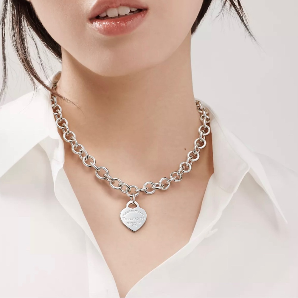 Tiffany and co “B” choker necklace!